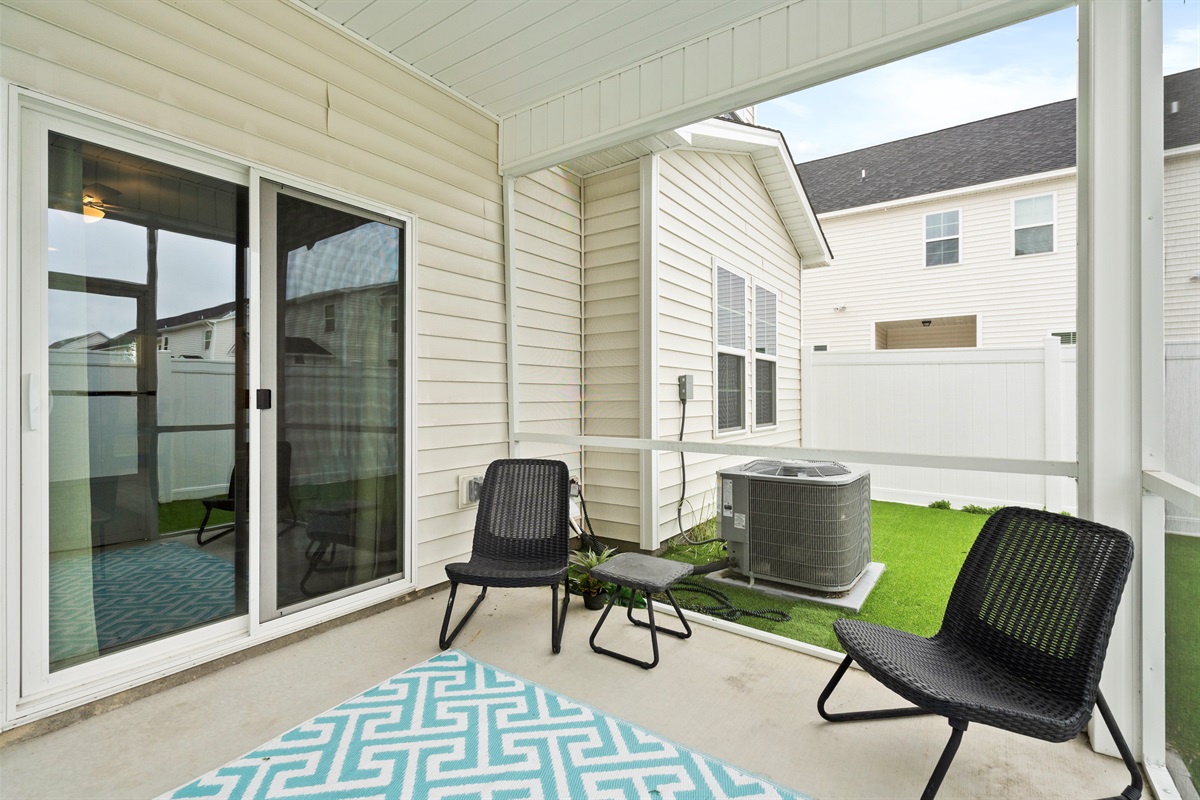 Screened in Porch