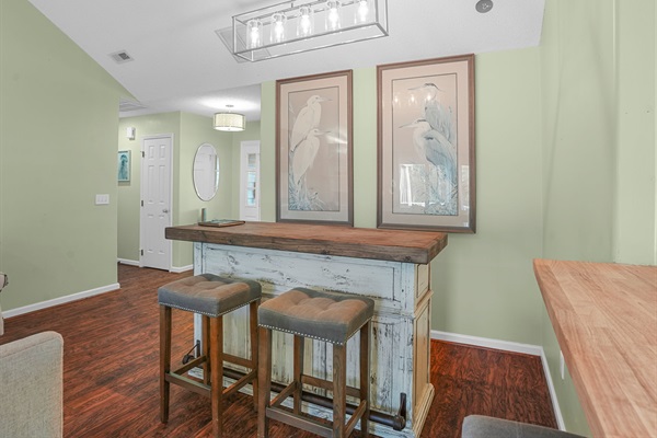 Great Room, Small Bar