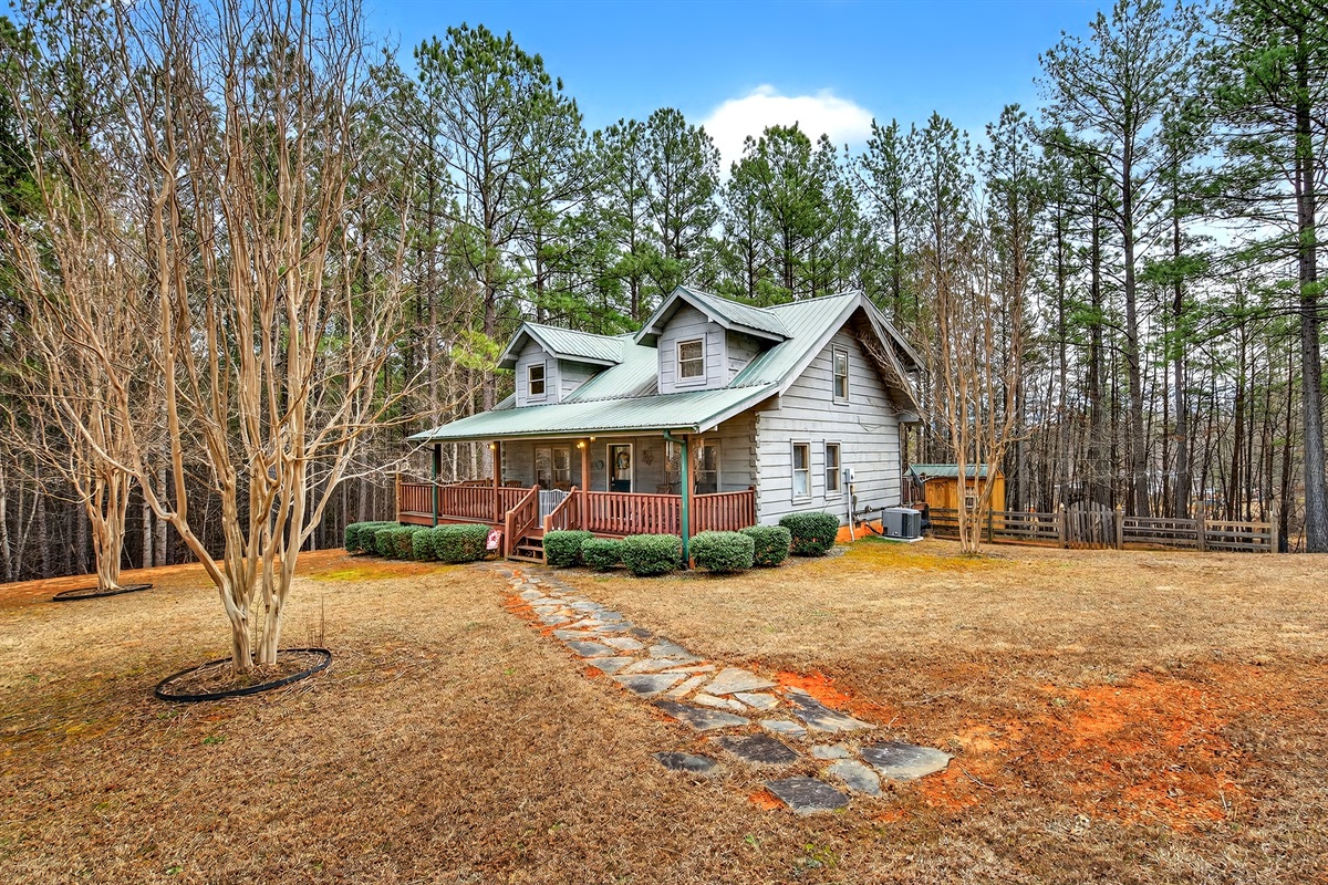 Large, wrap around deck