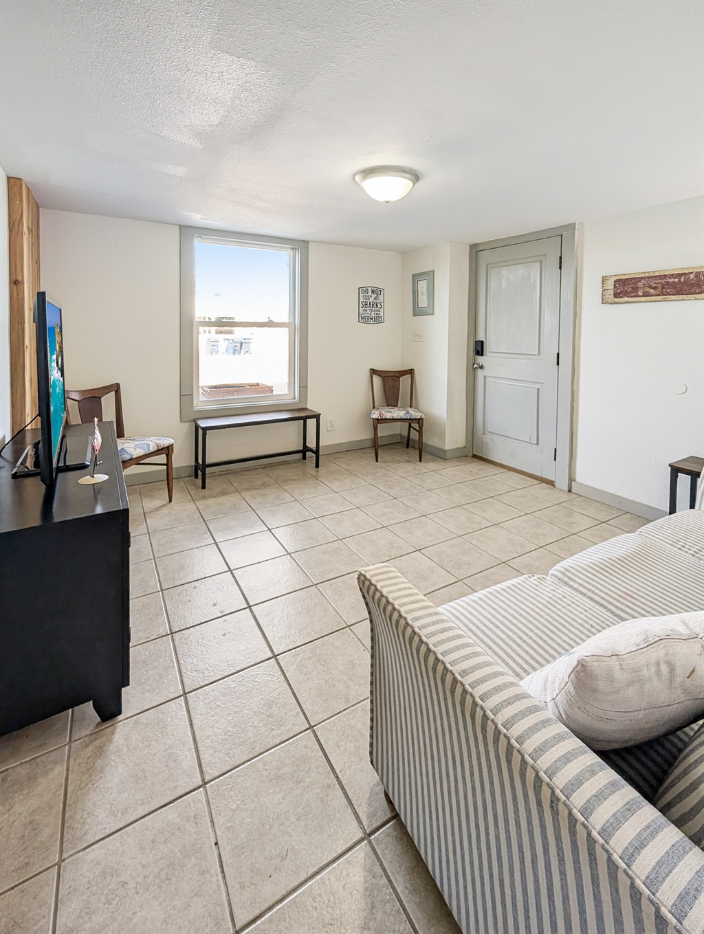 Watch tv or play games