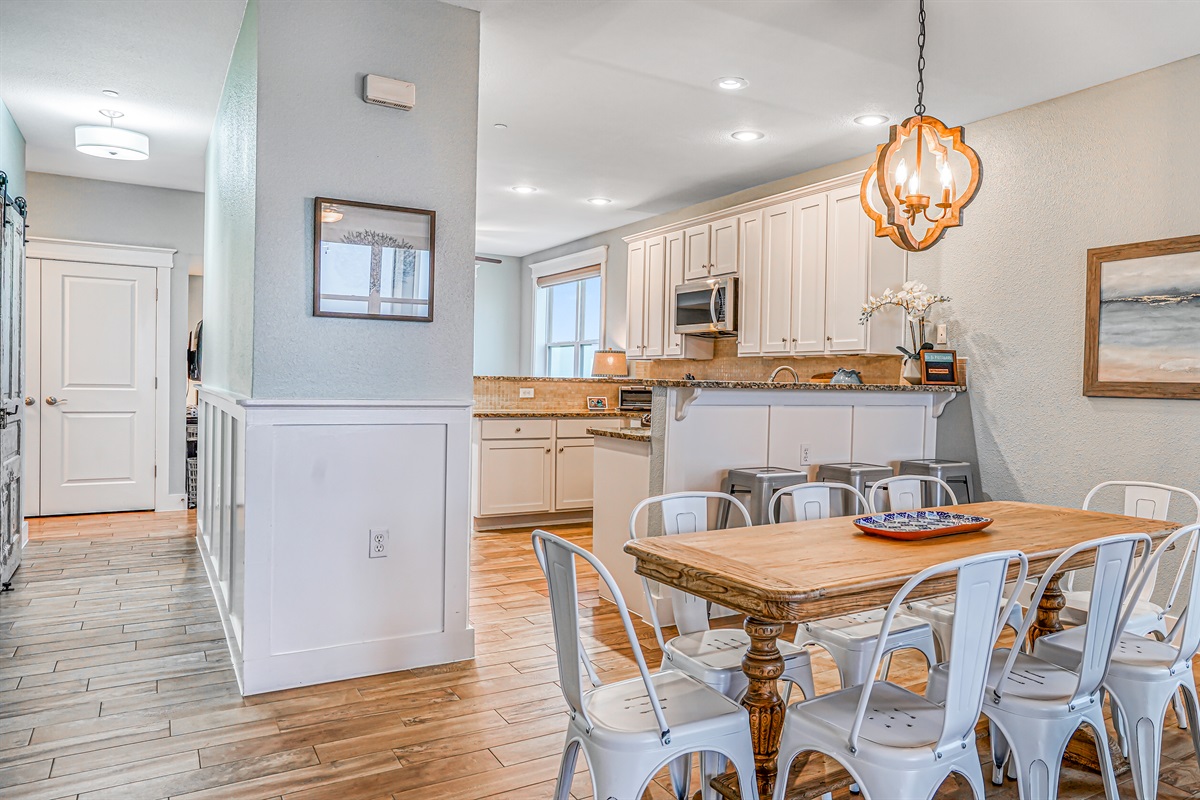 d72b371f56934c72b2f56ef8cffd0455 Large | Beachhouse | Texas | TX | Vacation Homes | Galveston | Crystal Beach | Kokomo | Breezy Days | Beachfront Elegance | Sunrise Serenity | Southern Sands Property Management, LLC
