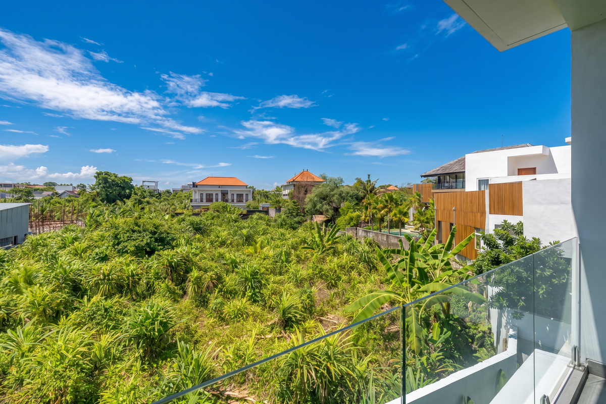 Room 2 Balcony