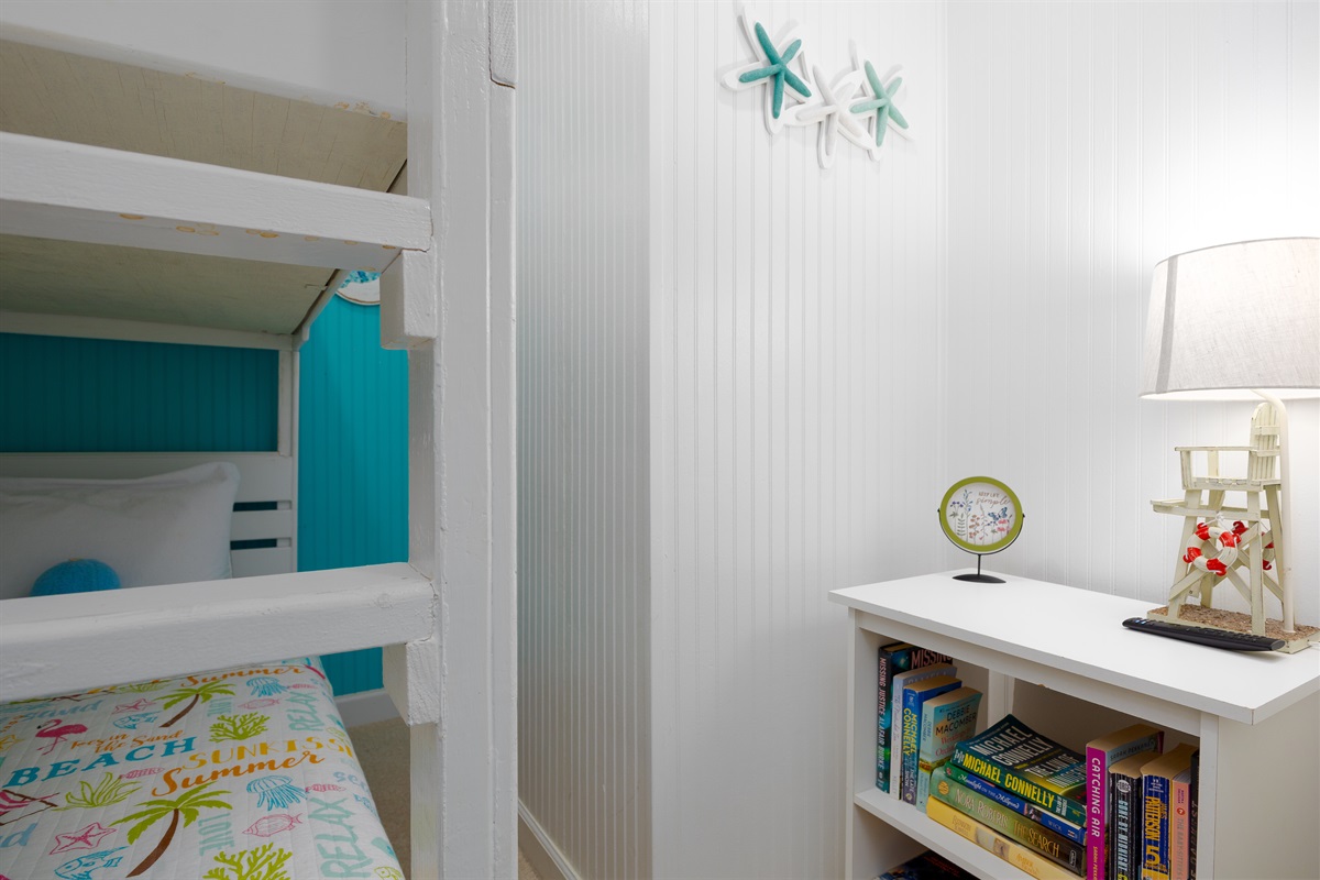 A calming atmosphere in the kids' bedroom
