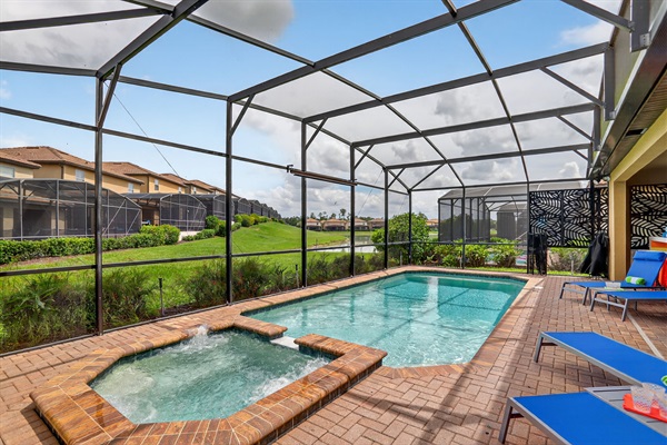 Heated Spa And Pool (heating is extra $)
