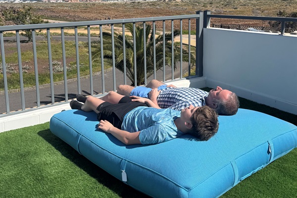 Sunbathe during the day ☀️
Star gaze at night! 🌌