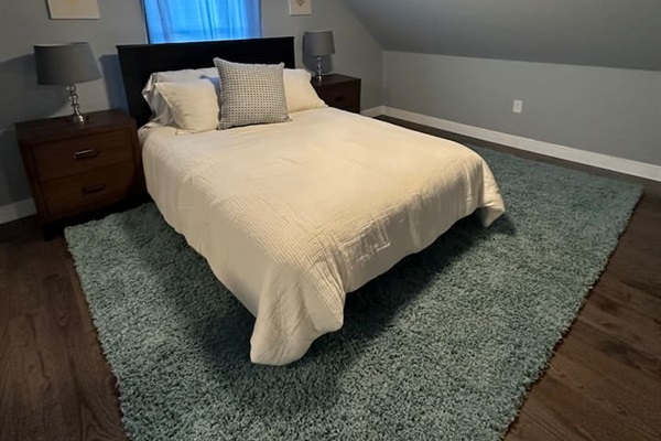 3 rd floor queen bedroom