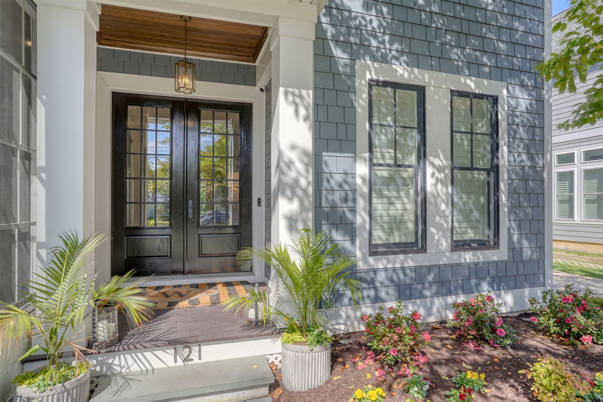 Welcome to Blue Laurel