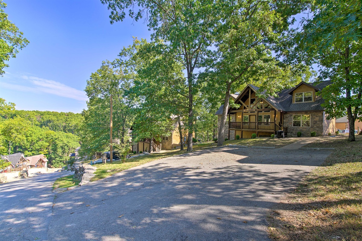 Parking for up to 3 vehicles