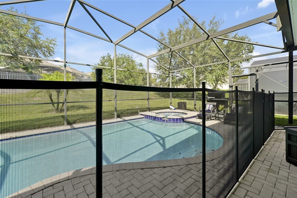 Child safety fence to keep little ones safe