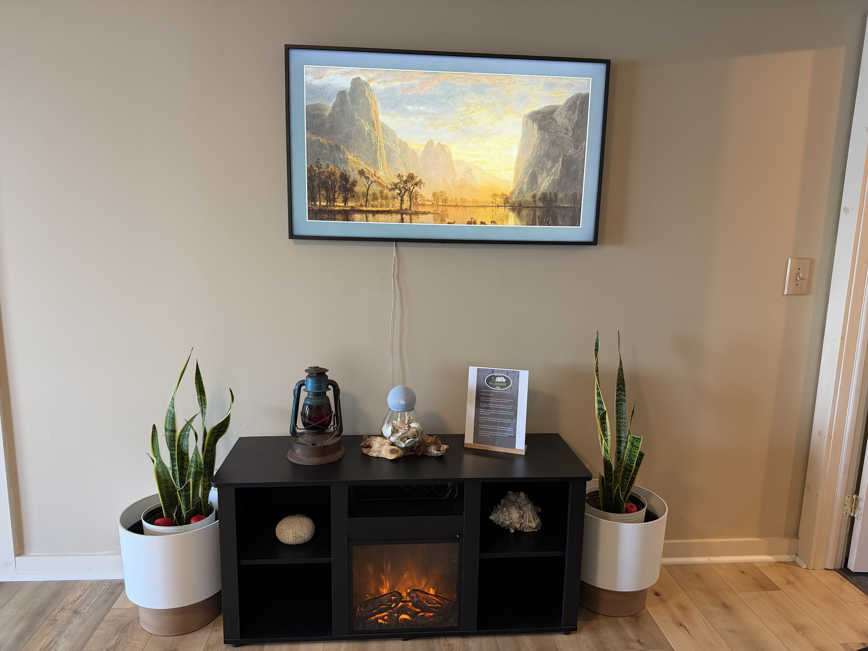 Den with Samsung FrameTV