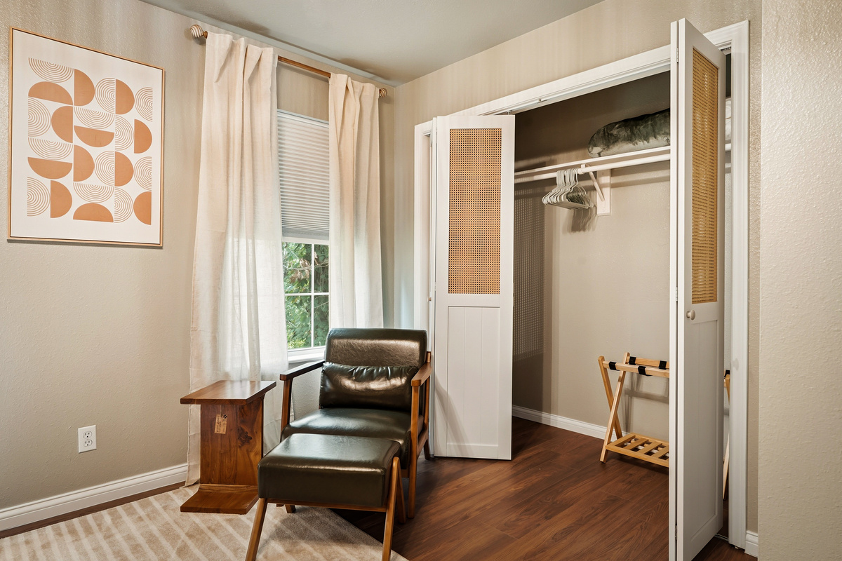 Large closet space and room to sit 