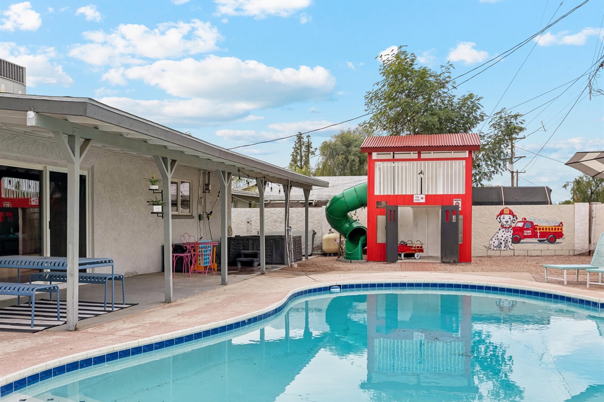 tep outside to your private pool — perfect for cooling off in the Arizona sun