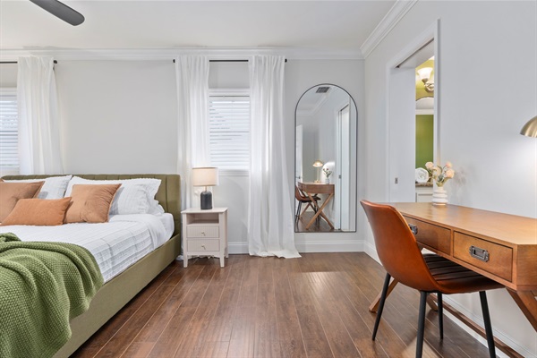 Master Bedroom: full length mirror