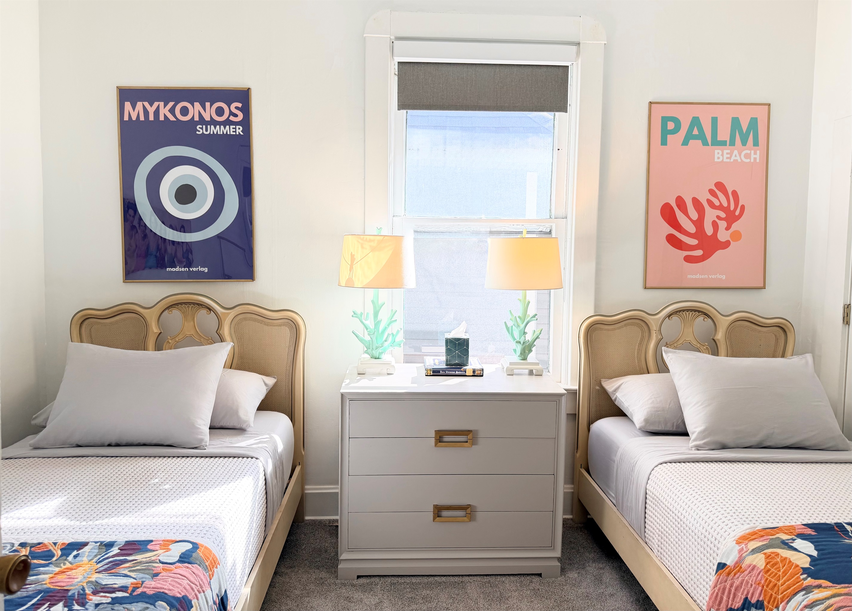 Curated vintage lamps with warm soft lighting create an inviting & relaxing atmosphere — ideal for quiet evenings and slow mornings.