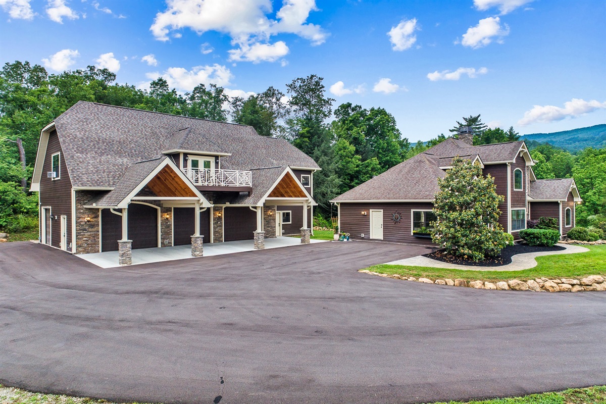 There is ample parking available. Trailers can be accommodated with advance notice.