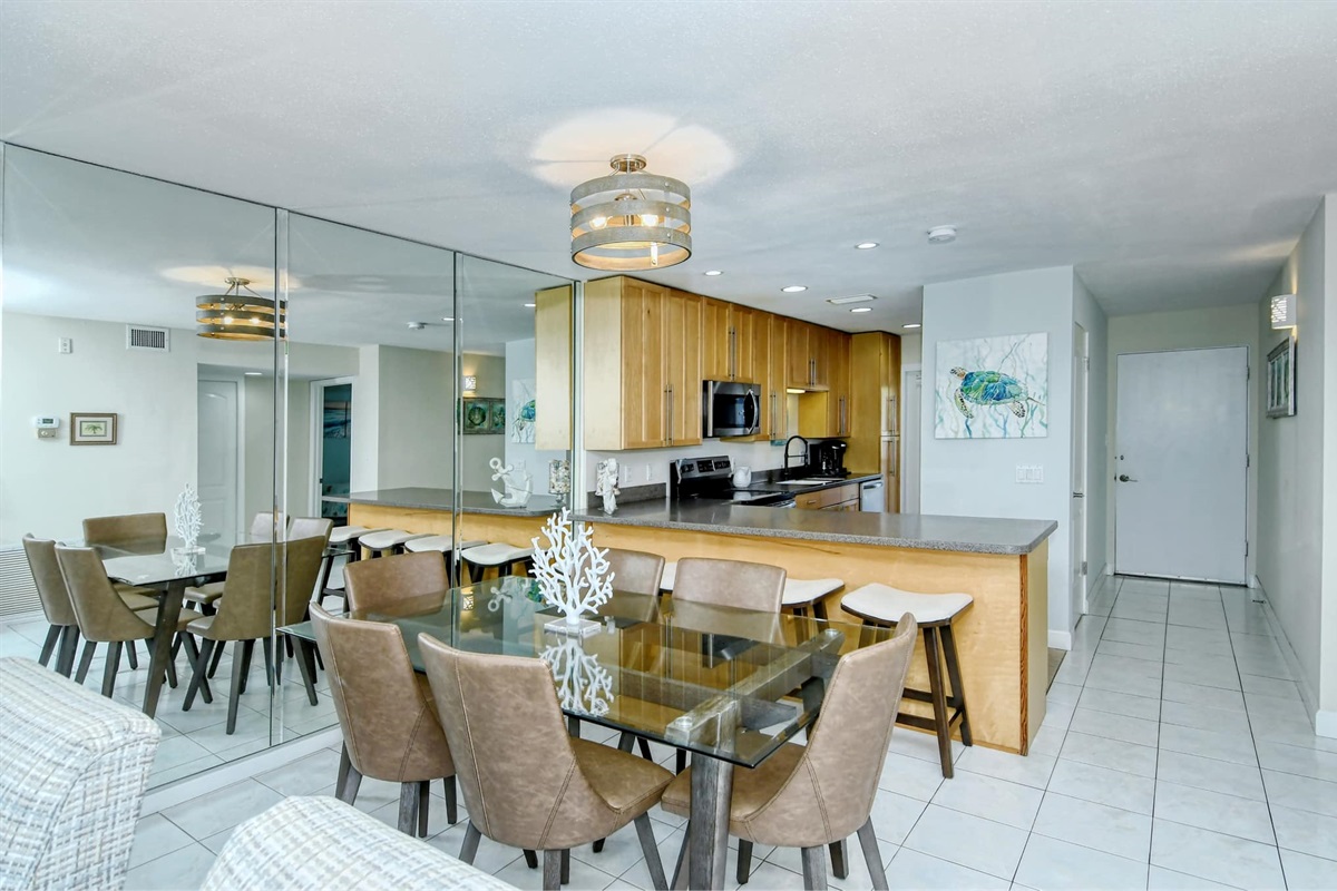 Dining to east entry door