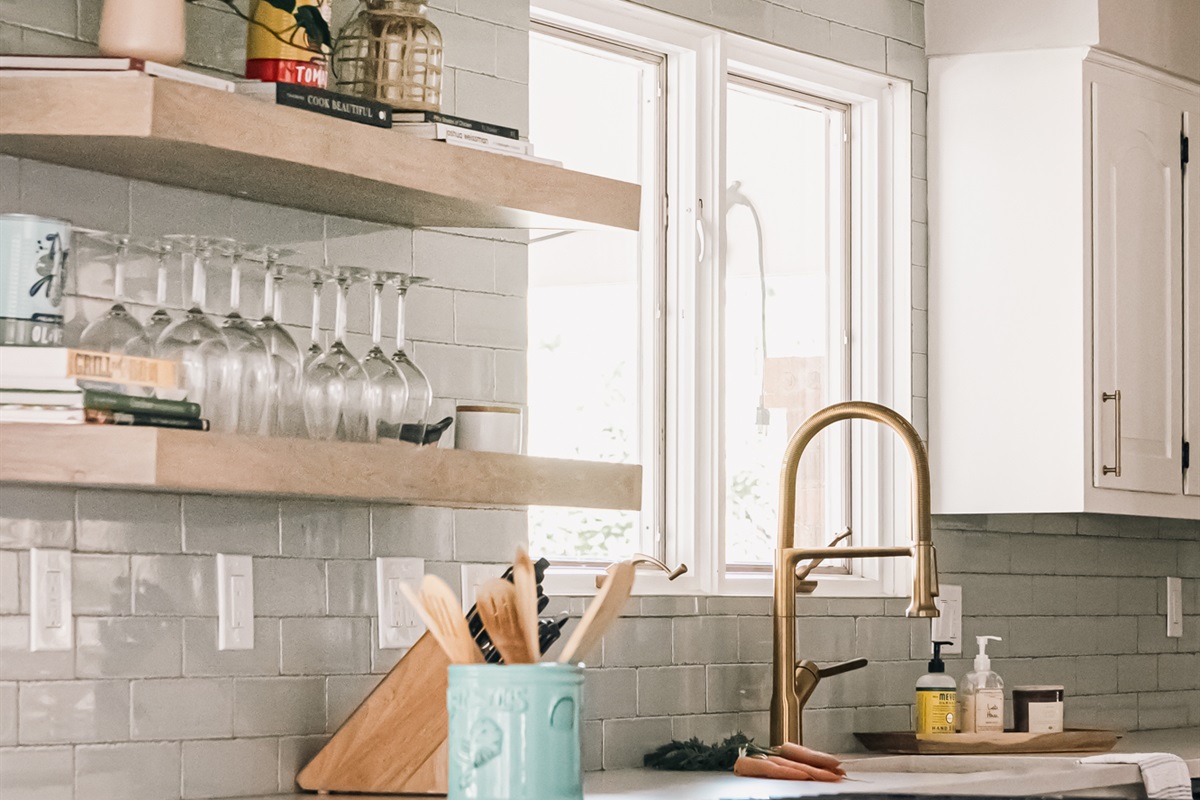 Fully stocked Kitchen!