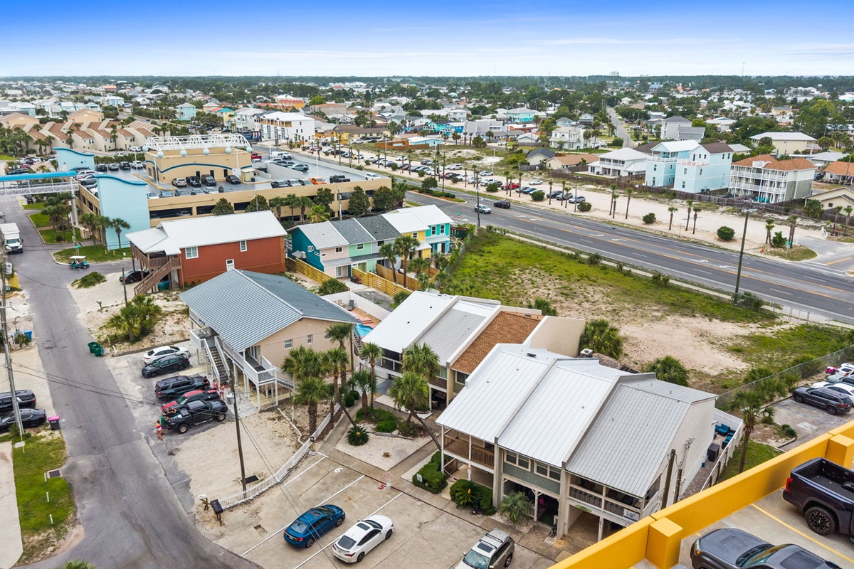 Thomas Drive