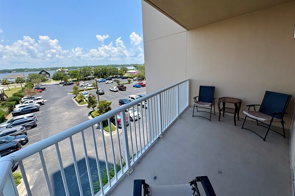 Lagoon Side / North Balcony