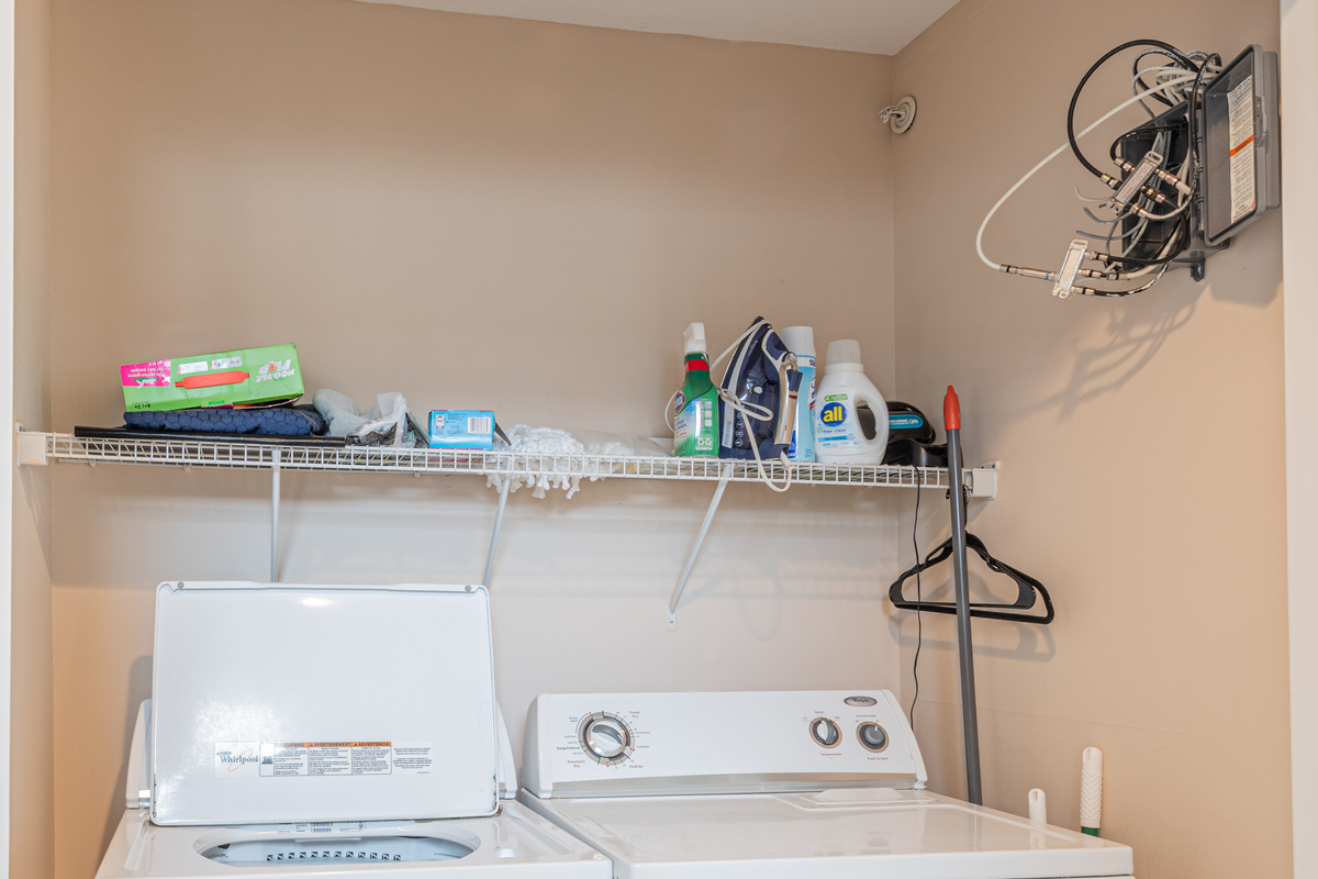 Laundry Closet with Washer and Dryer