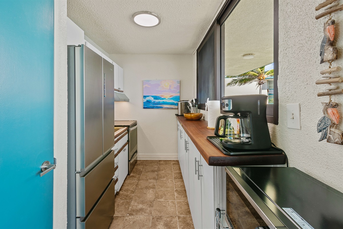 All the kitchen essentials to cook right from home during your stay