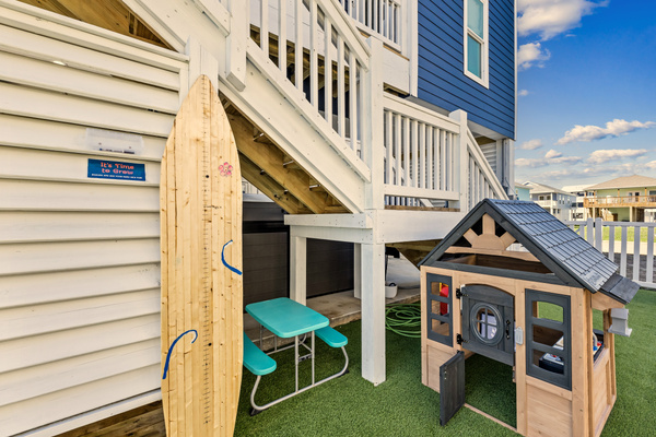There is something for everyone in this dream back yard.