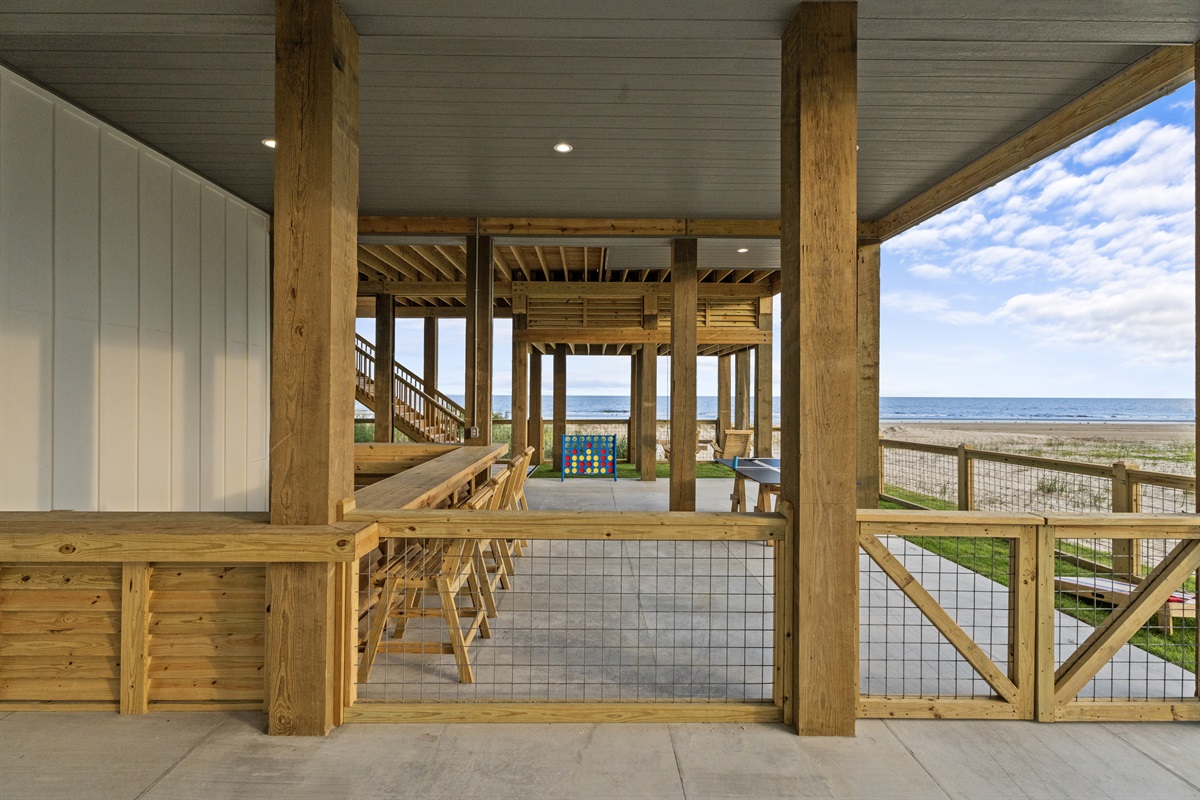 d7ec9aed151e4d78b3f25dd8add88221 Large | Beachhouse | Texas | TX | Vacation Homes | Galveston | Crystal Beach | Kokomo | Breezy Days | Beachfront Elegance | Sunrise Serenity | Southern Sands Property Management, LLC
