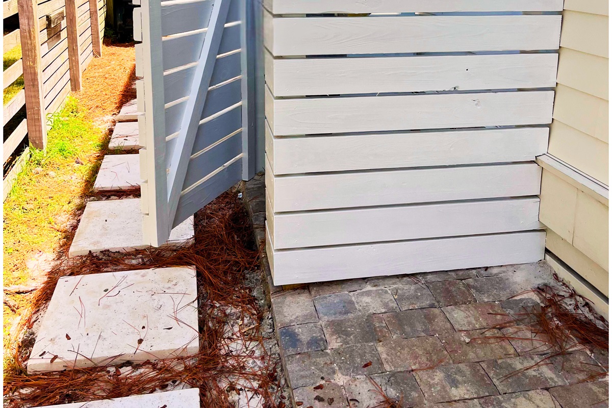 Outdoor shower with hot & cold water for rinsing off the sand after the beach