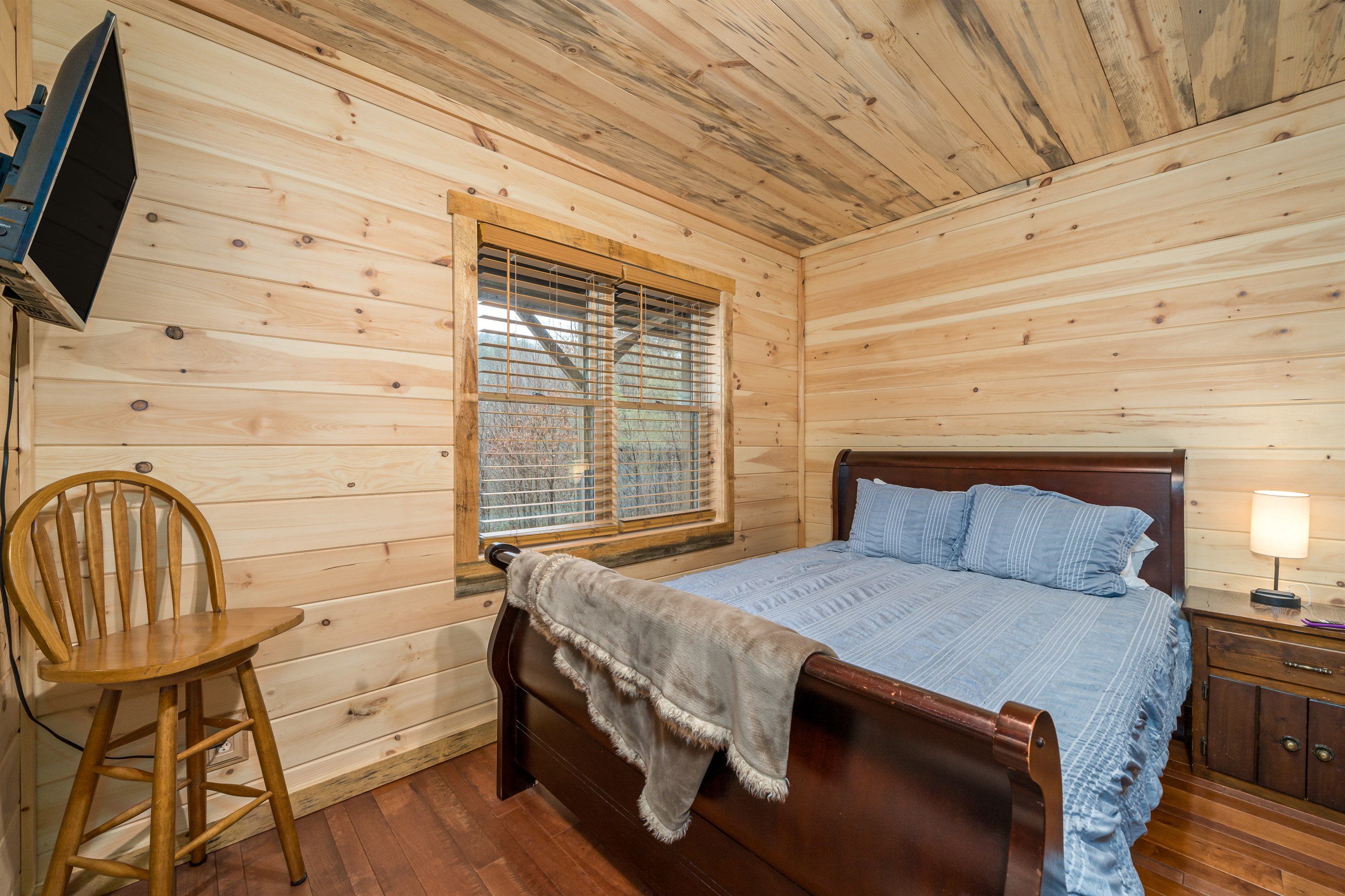 Lower Level West Bedroom