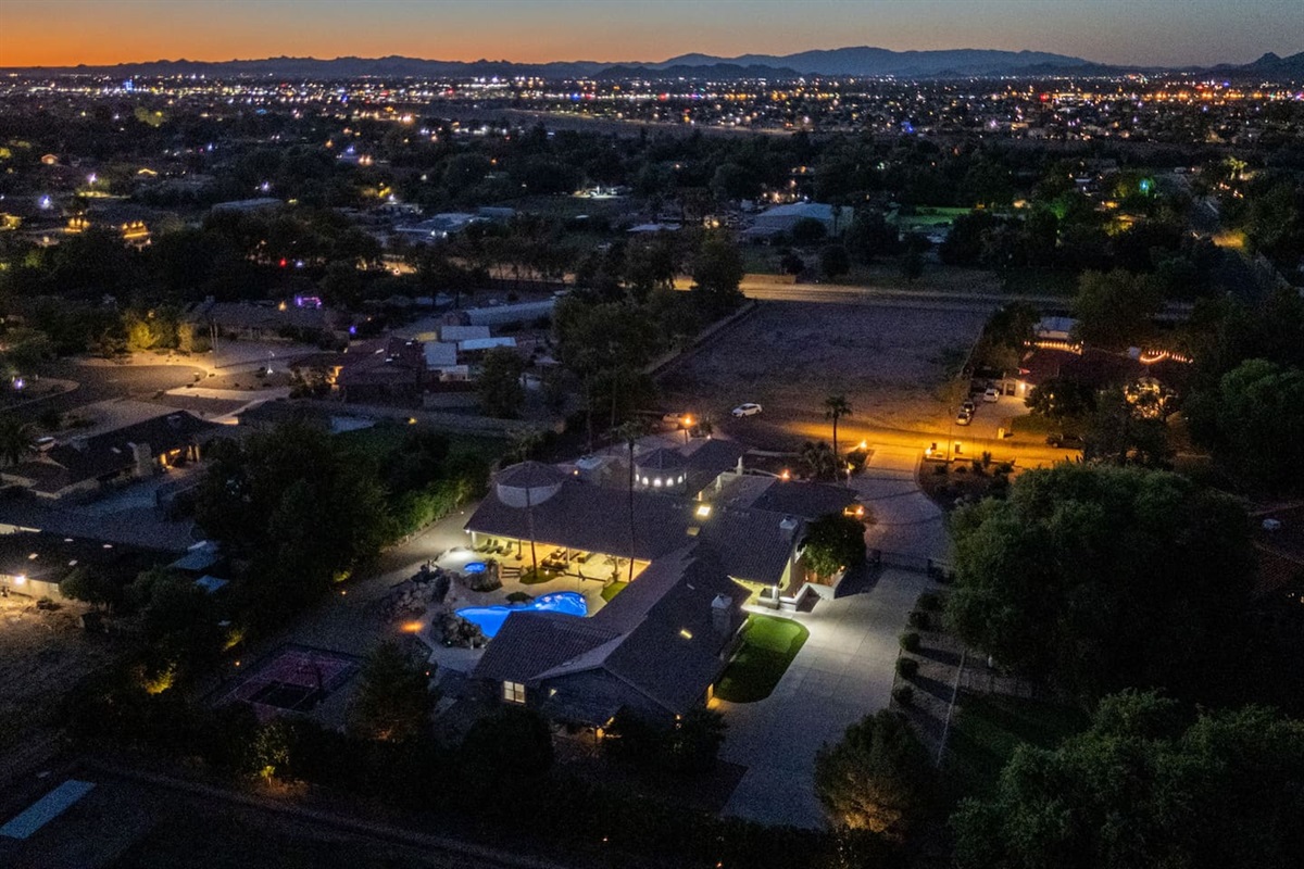 Escape to peace and privacy in this illuminated estate nestled in the heart of Peoria—where tranquility meets upscale living.

