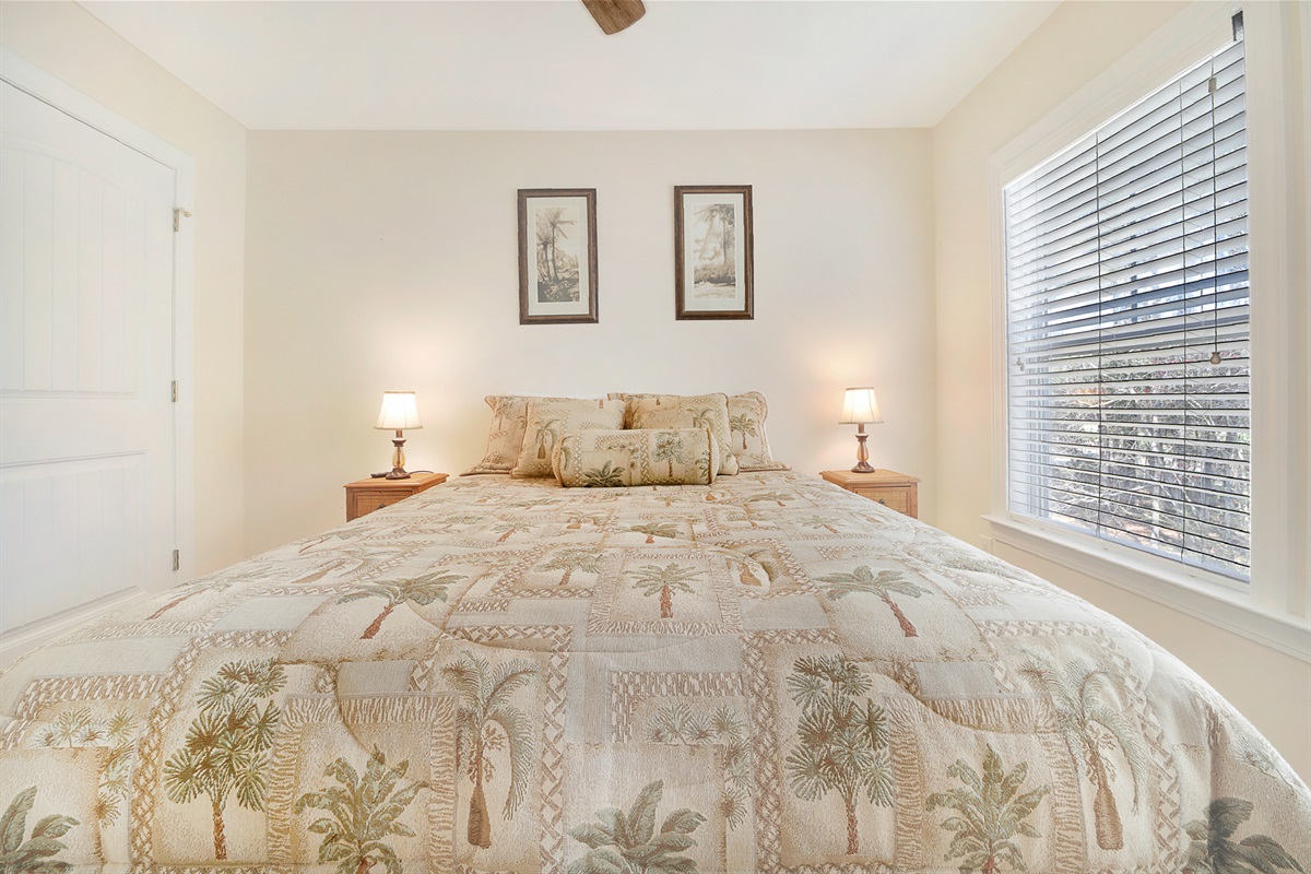 Queen in 2nd Bedroom