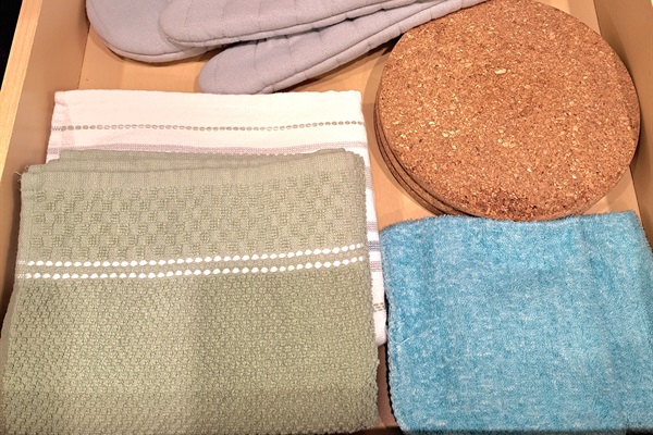 Kitchen linen and trivets