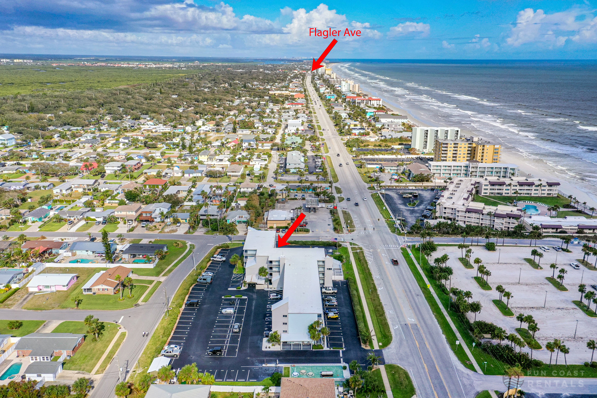Perfectly located a few steps from the beach and a short bike ride from Flagler Avenue!