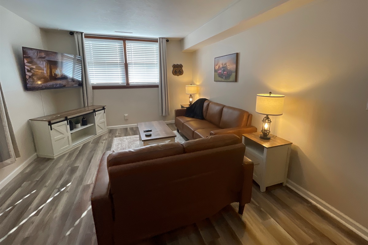 Living room with 55" Smart TV