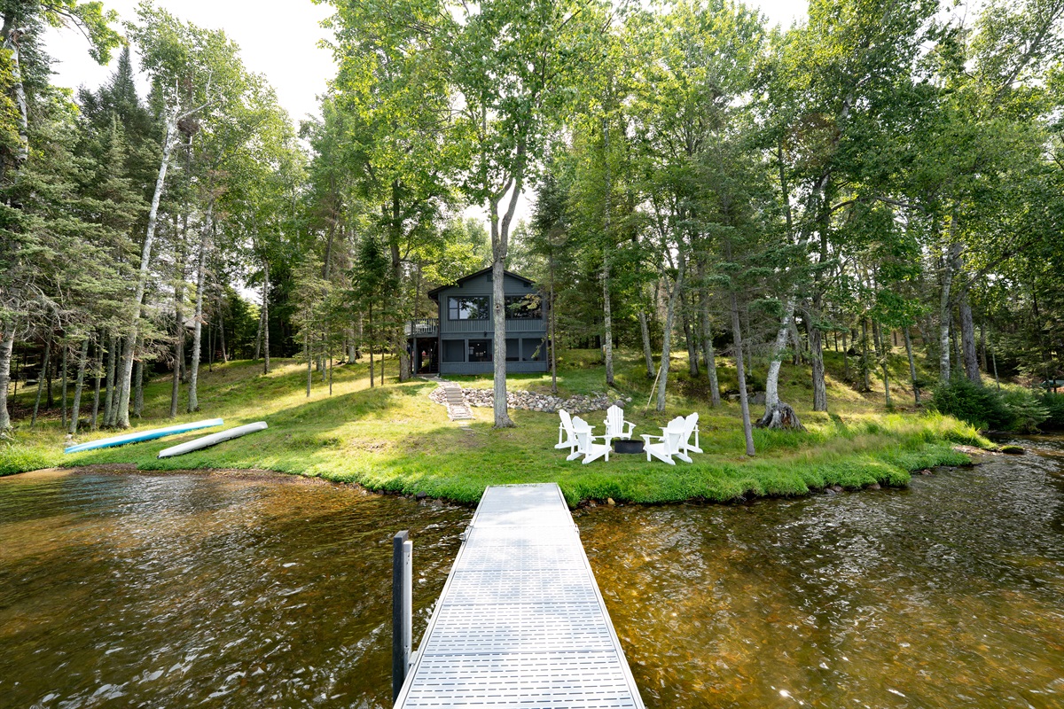 Enjoy the spacious 191' of private lake frontage
