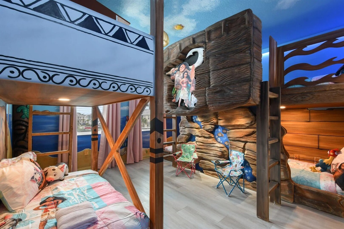 Adventure awaits in this Moana-themed bunk room: where imagination and comfort collide