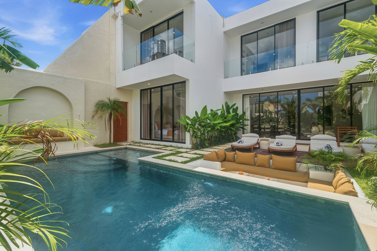 Pool area