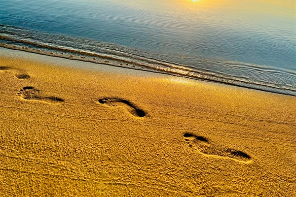 footprints to the sun