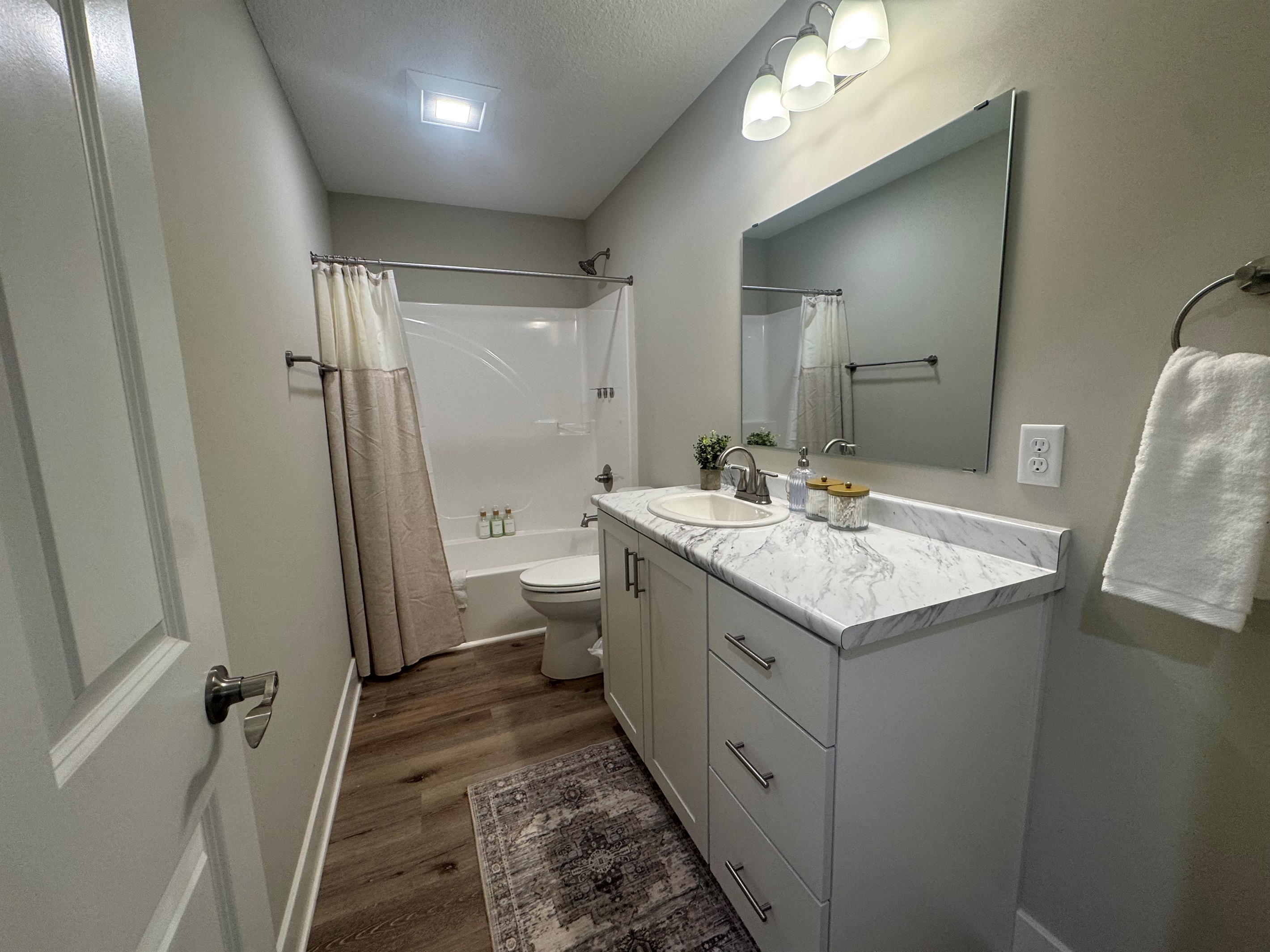 Guest Bathroom