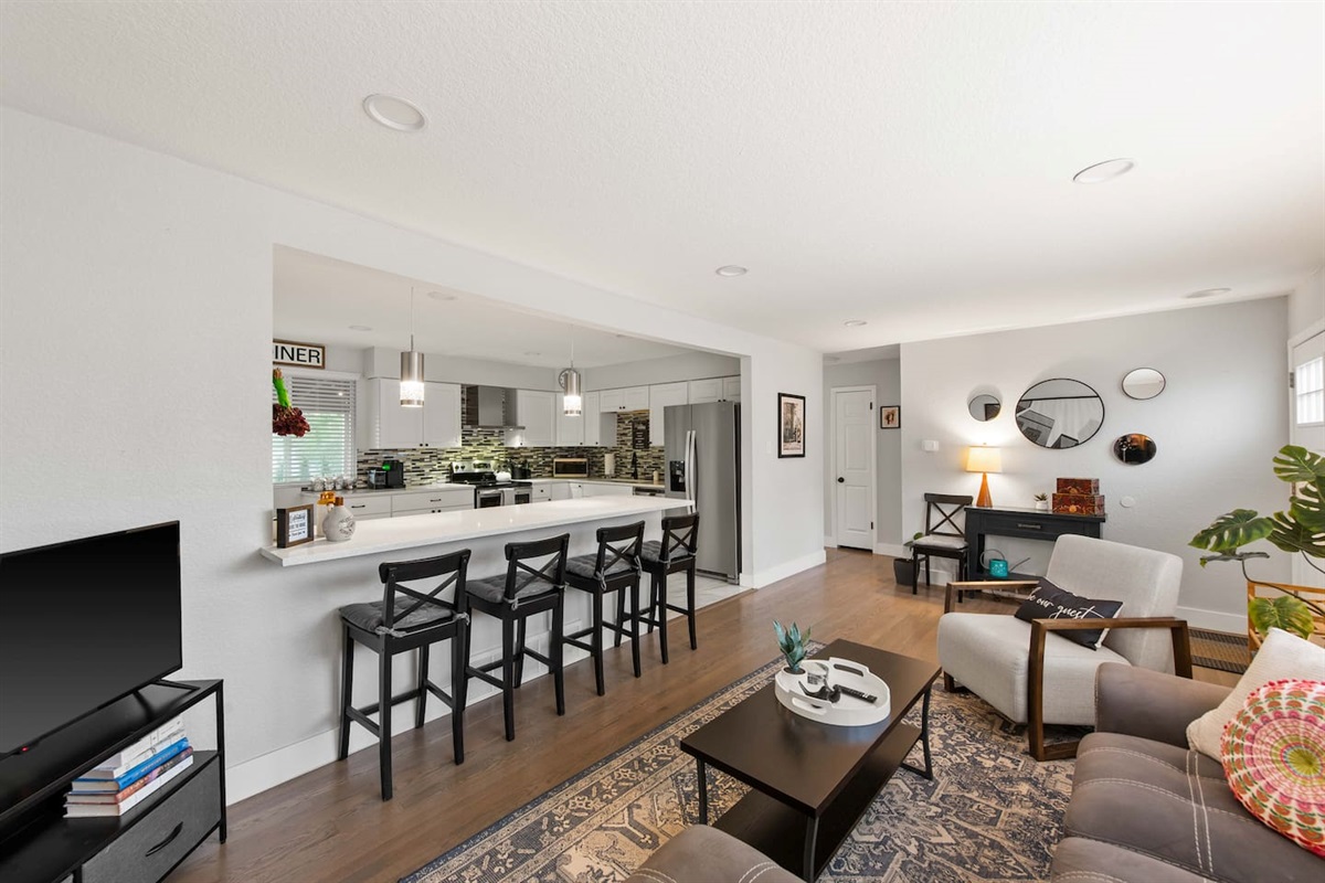 Full living room and kitchen