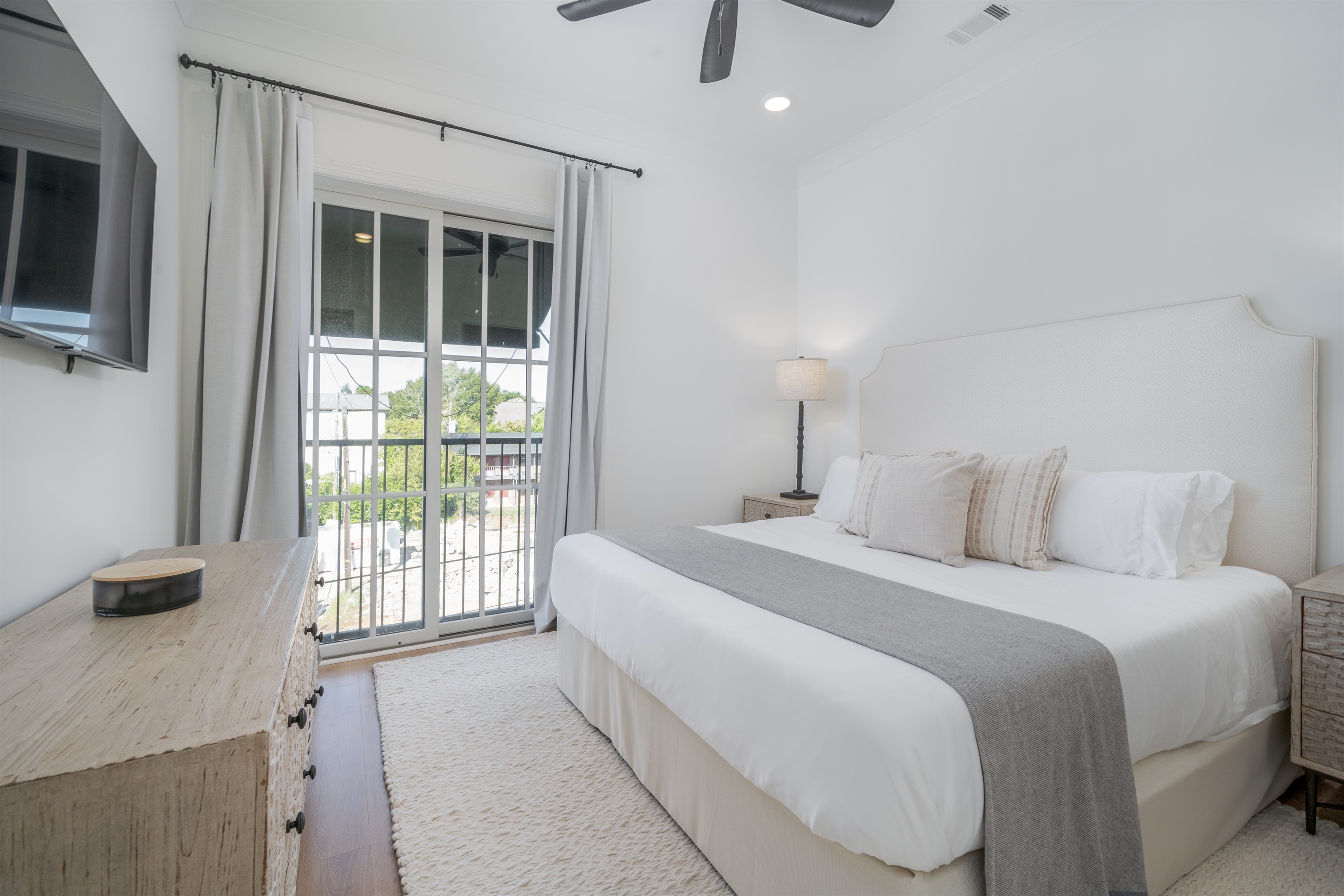 Master King Bedroom 4