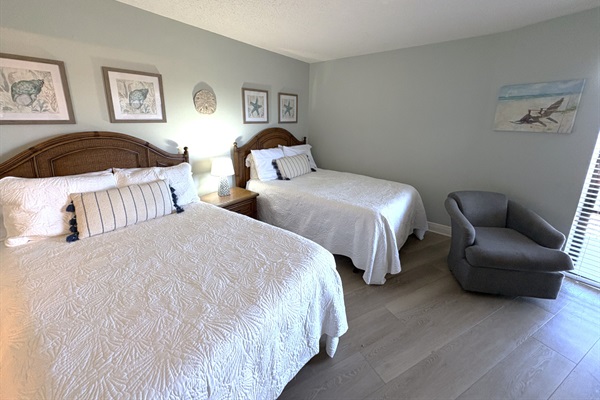 2nd Bedroom - 2 Full Beds