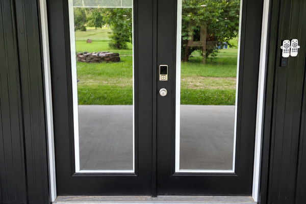 Front door/keypad entry