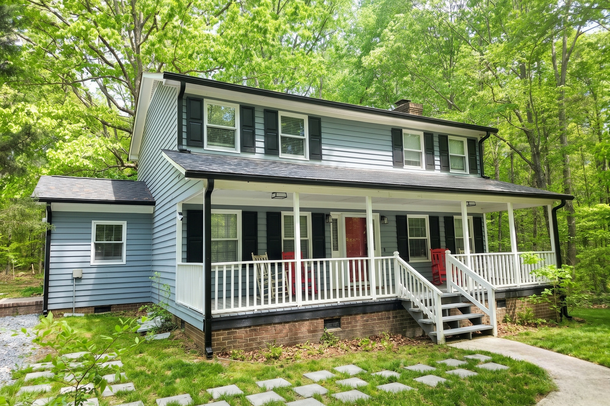 The House @ Pine Forest Hideaway (Spring / Summer)