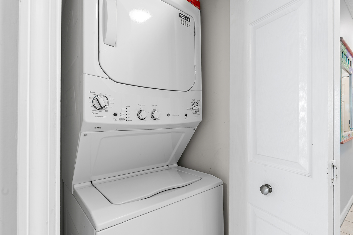  washer and dryer with plenty of laundry supplies for your stay.