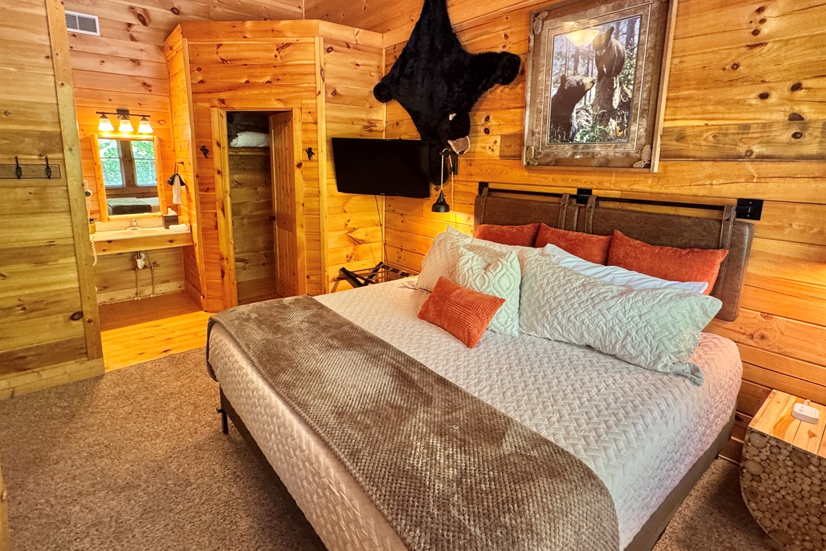 Room #2, Cub Room, upstairs, king bed, twin bunk, private bath.