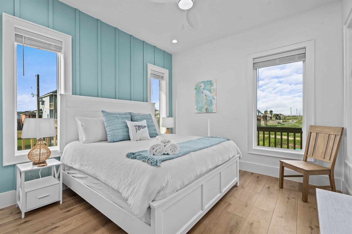 d8e568b49e284c2587bad9ff69ae3f99 Large | Beachhouse | Texas | TX | Vacation Homes | Galveston | Crystal Beach | Kokomo | Breezy Days | Beachfront Elegance | Sunrise Serenity | Southern Sands Property Management, LLC