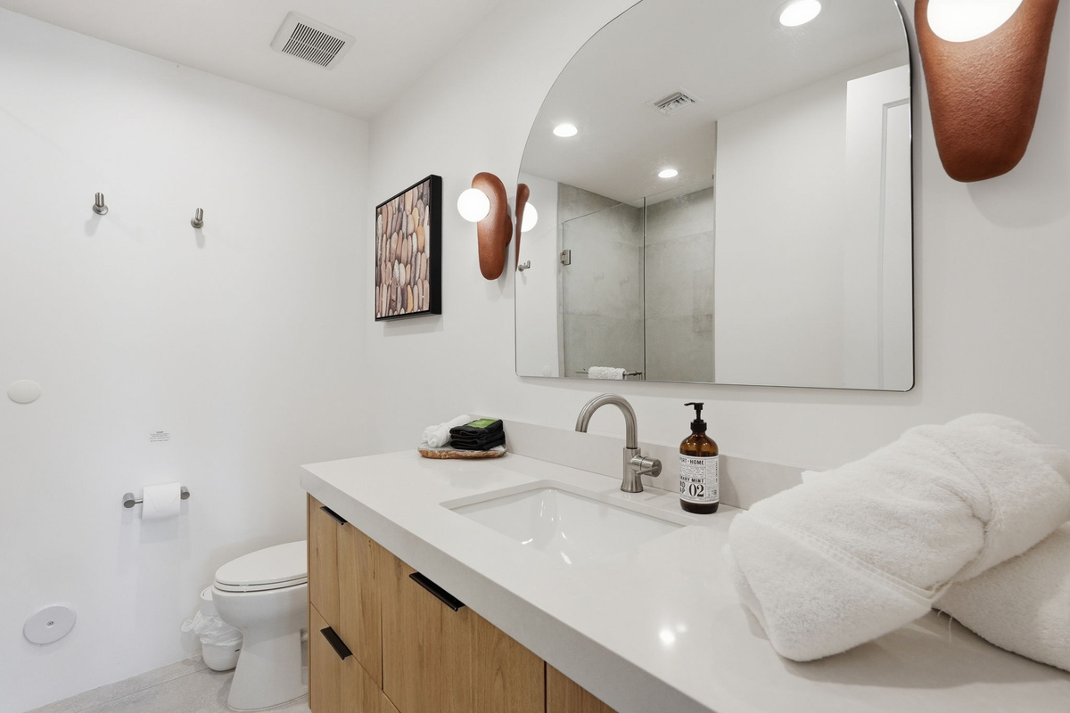 Bathroom 4