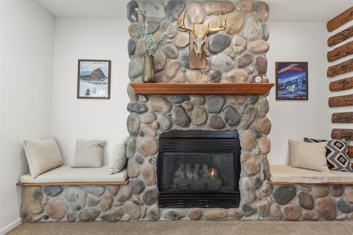 2nd Living Room - Gas Fireplace