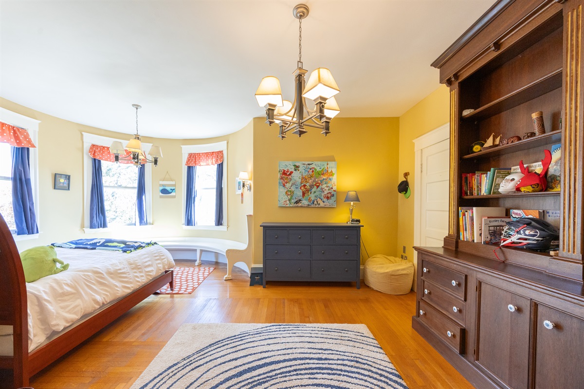 Comfortable second bedroom with a full bed and closet for your belongings.